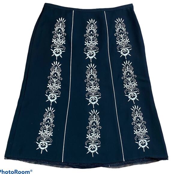 Loft Floral A Line Embroidered Skirt Black White Lined 2P - Picture 2 of 6